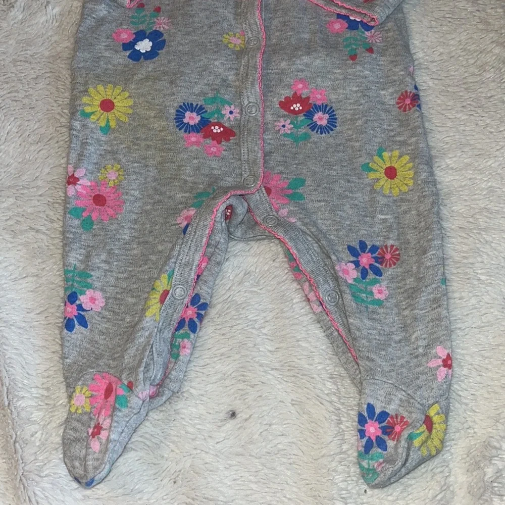 (2 for $10) carters floral footie/ sleeper - Picture 3 of 4